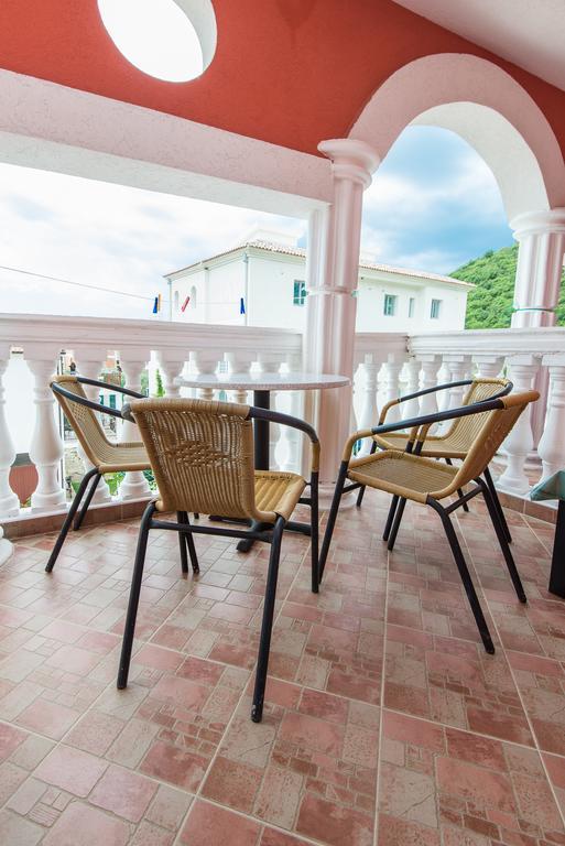 Hotel Wellness & Spa Angelo Gabriel Petrovac Luaran gambar