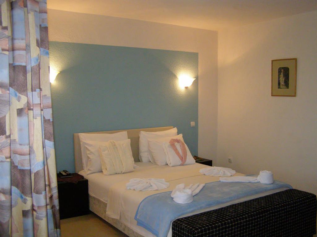 Hotel Wellness & Spa Angelo Gabriel Petrovac Luaran gambar