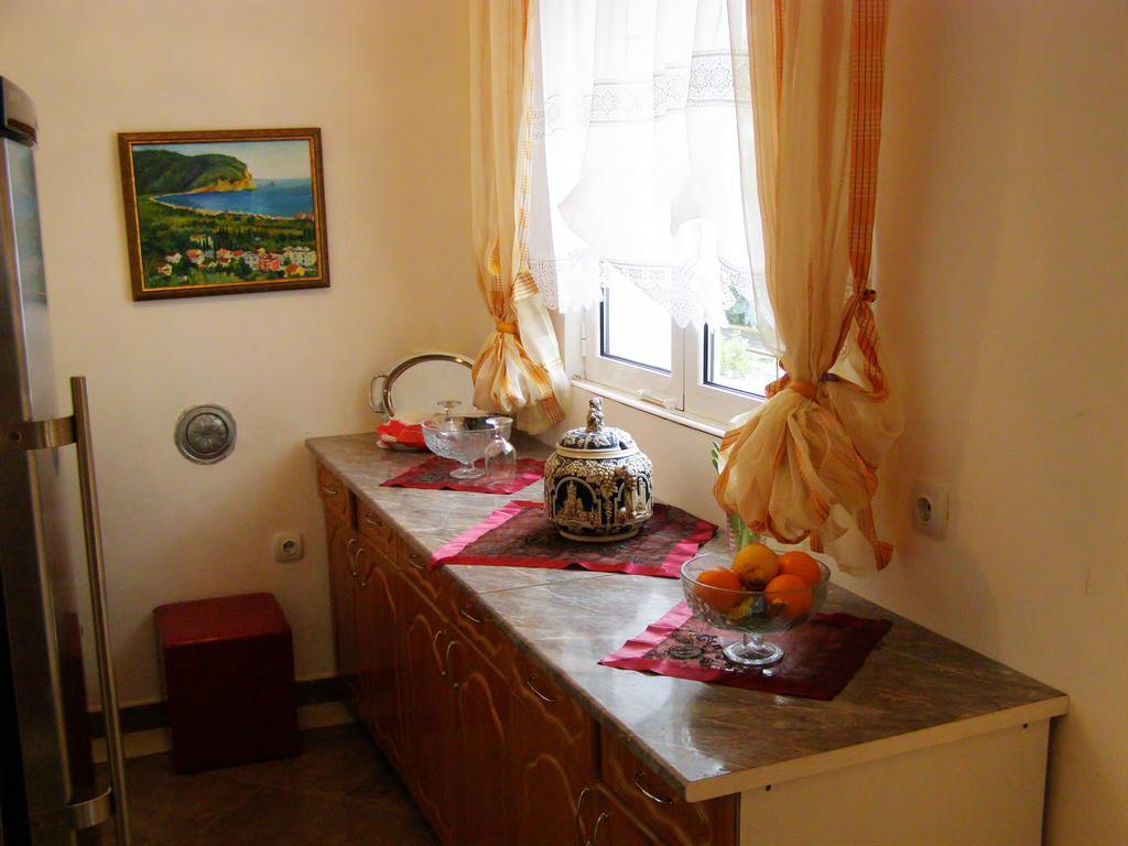 Hotel Wellness & Spa Angelo Gabriel Petrovac Luaran gambar