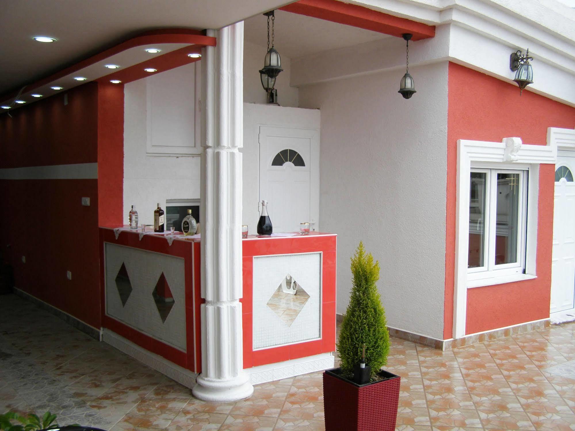 Hotel Wellness & Spa Angelo Gabriel Petrovac Luaran gambar